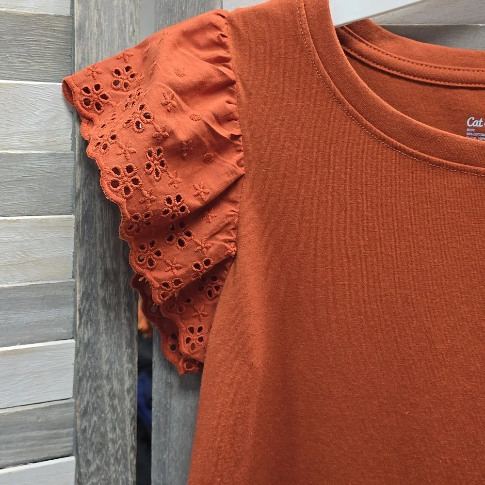 Girls' Short Sleeve Eyelet T-Shirt | Cat & Jack |  Small (6/7)